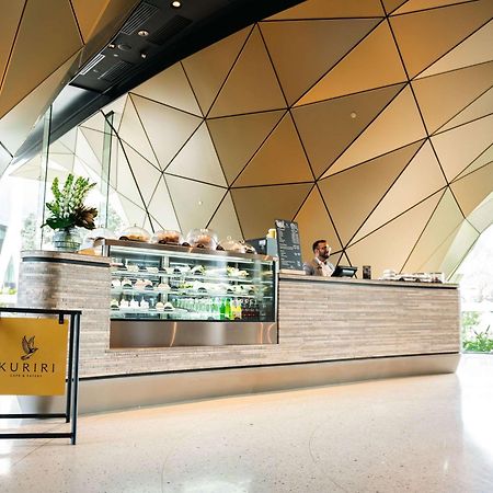 Отель Pullman Auckland Airport Экстерьер фото KURIJI
