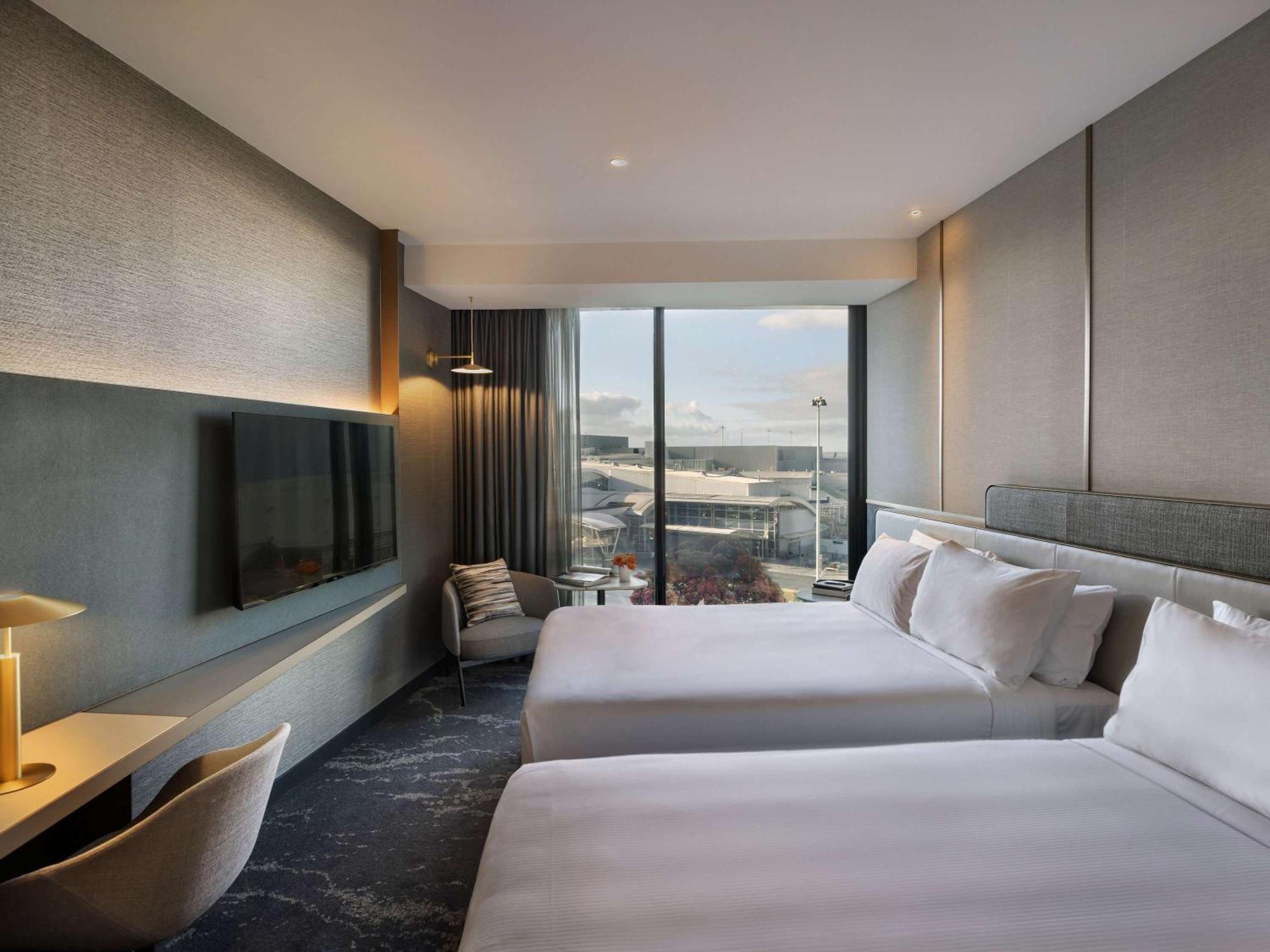 Отель Pullman Auckland Airport Экстерьер фото Deluxe Room
